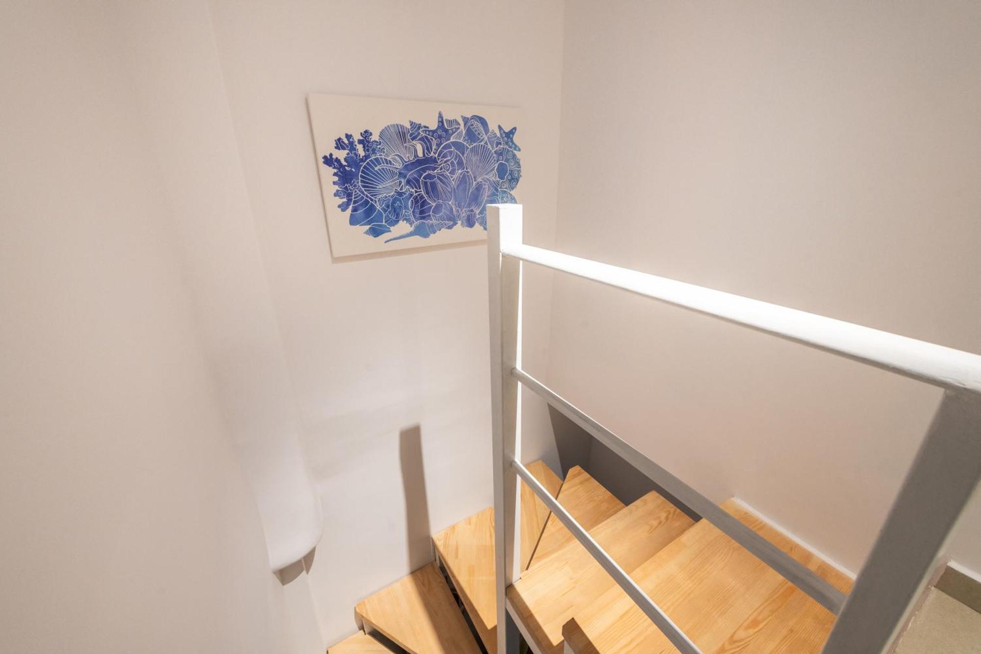 Blue & White Velvet 20M From The Beach Danilia 외부 사진